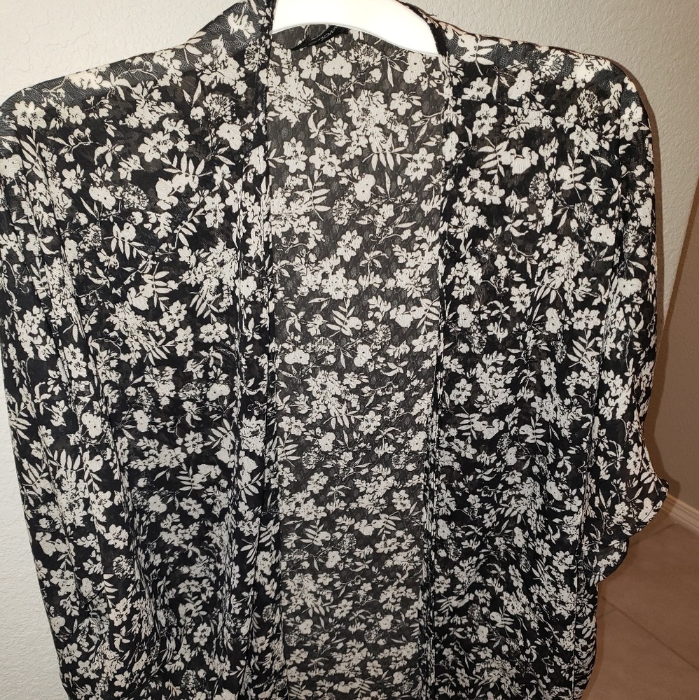 Floral kimono